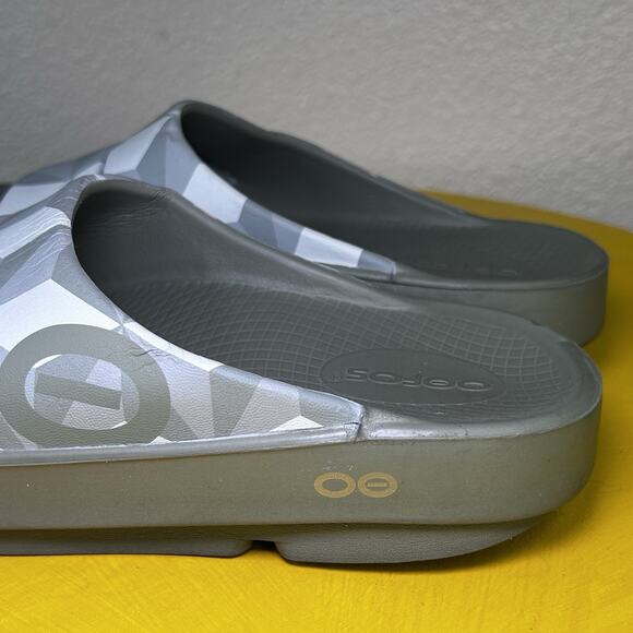 OOfos OOahh Size Women 6 Men’s 4 Olive Green Recovery Comfort Slide Sandals - Picture 13 of 16